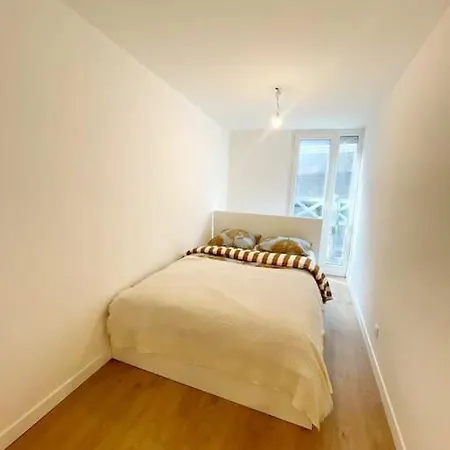 Center - Spacious - 4 Pax *