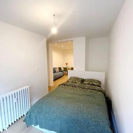 Center - Spacious - 4 Pax