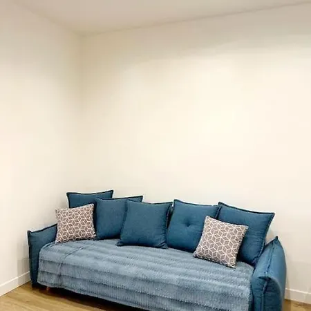 Center - Spacious - 4 Pax *
