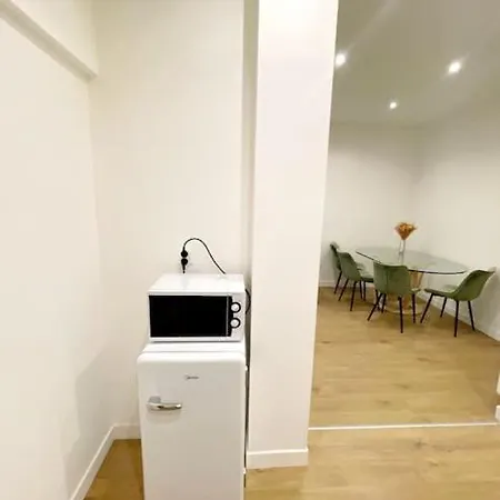 Apartman Center - Spacious - 4 Pax Nizza